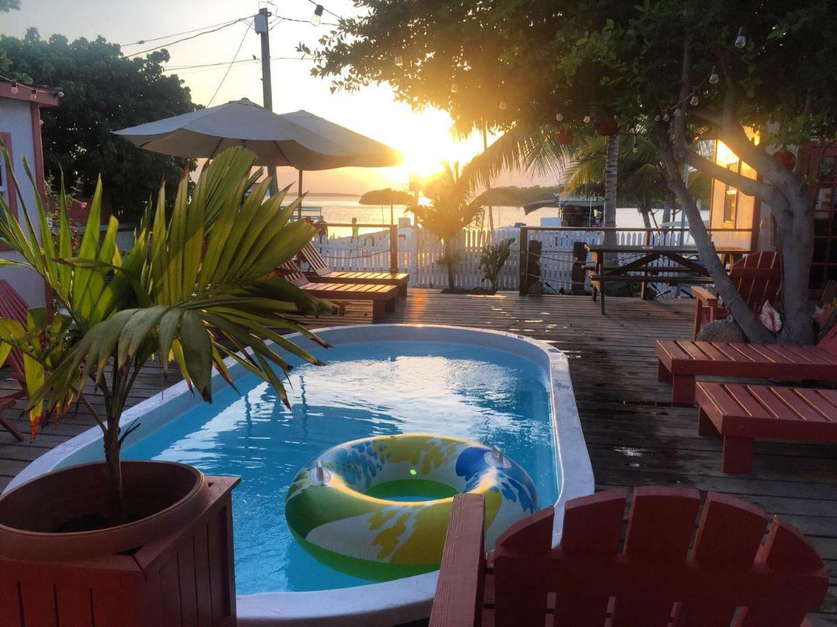 Ambergris Sunset Hotel San Pedro  Exterior photo